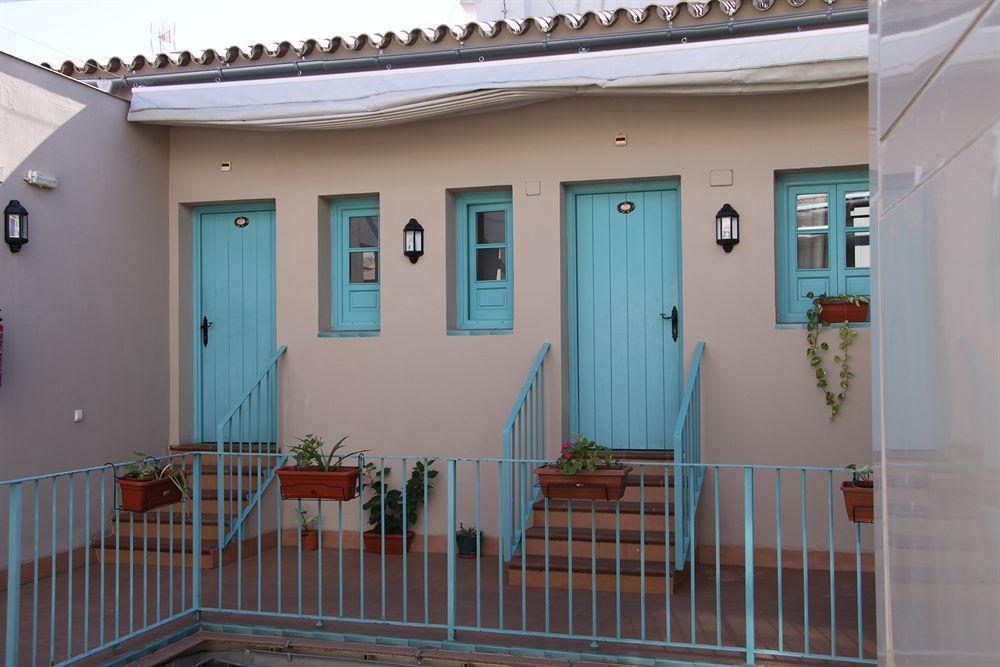 Apartamentos Las Cruces Seville Exterior photo