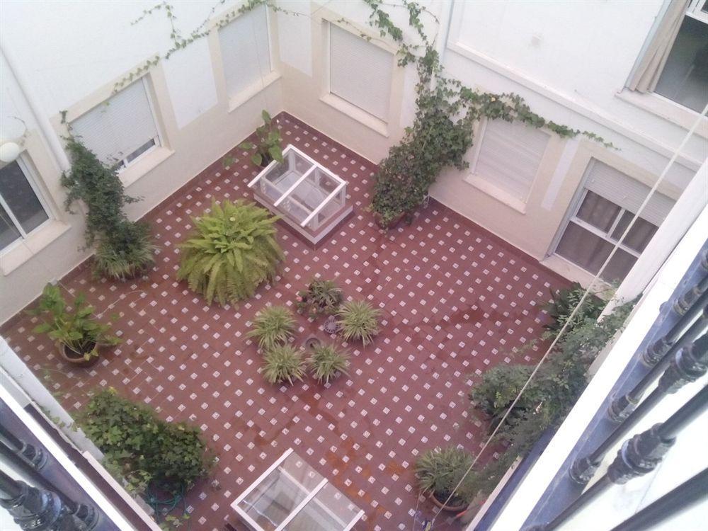 Apartamentos Las Cruces Seville Exterior photo