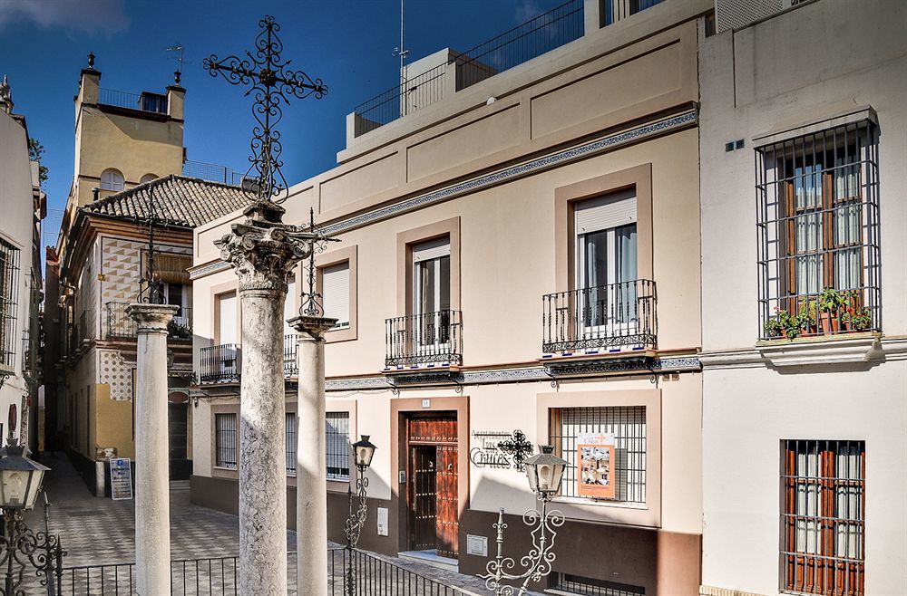 Apartamentos Las Cruces Seville Exterior photo